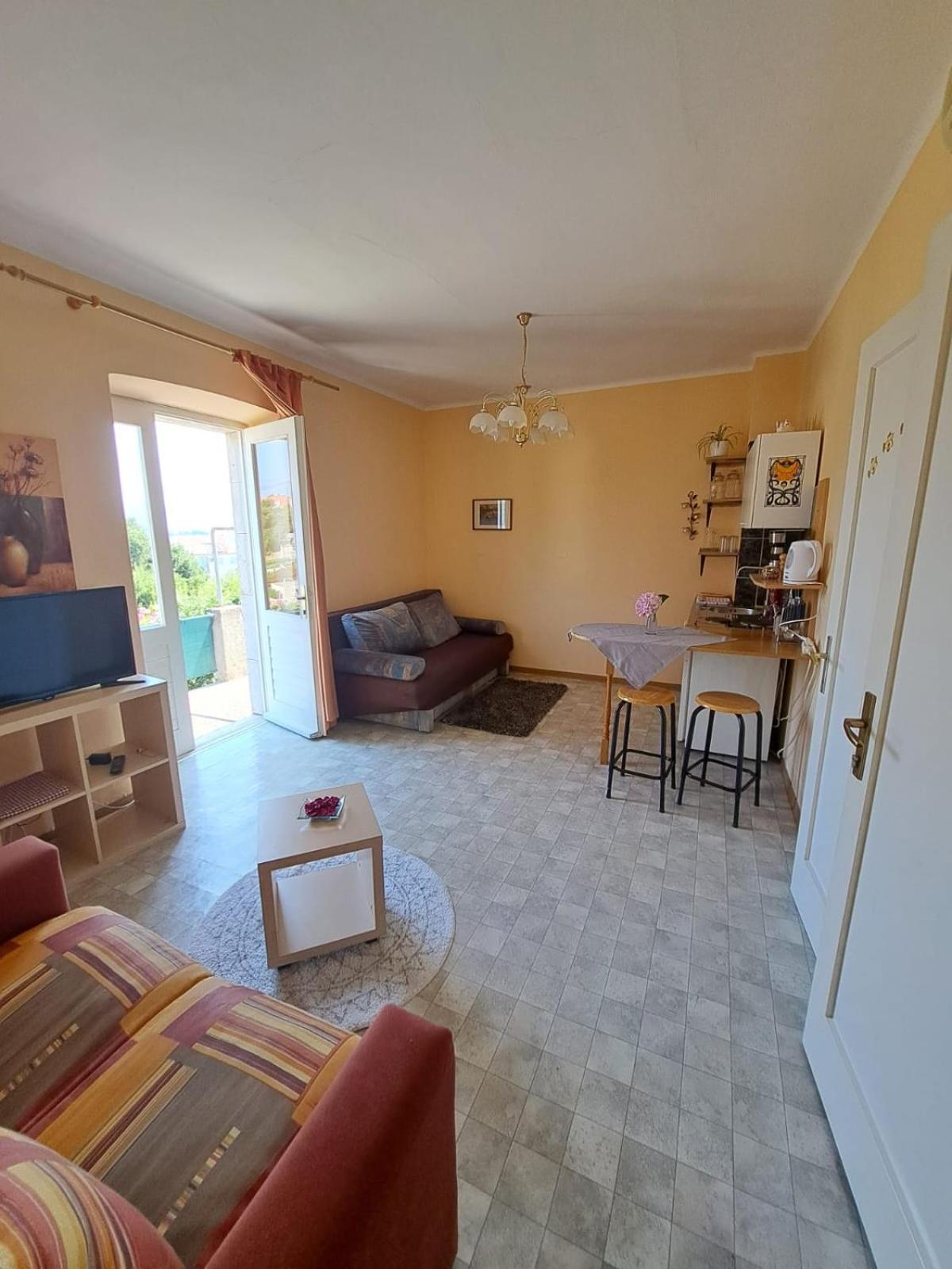 Apartmani Dusica Лумбарда Екстер'єр фото